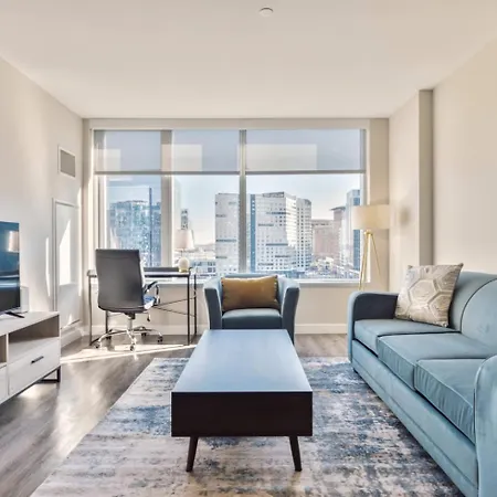 Private Apt Downtown Near Harbor